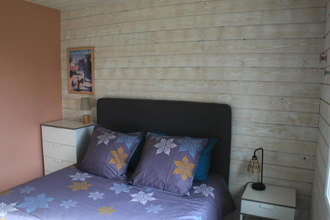 Gite De La Tuillere, Maison Contemporaine En Bois Avec Vue Et Piscine Saint-Aulaire Ngoại thất bức ảnh